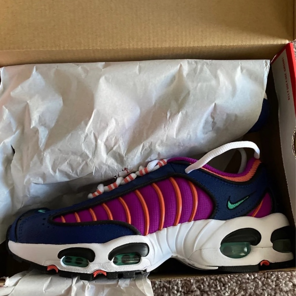 SOLD!   ✨NIKE AIRMAX TAILWIND IV ✨